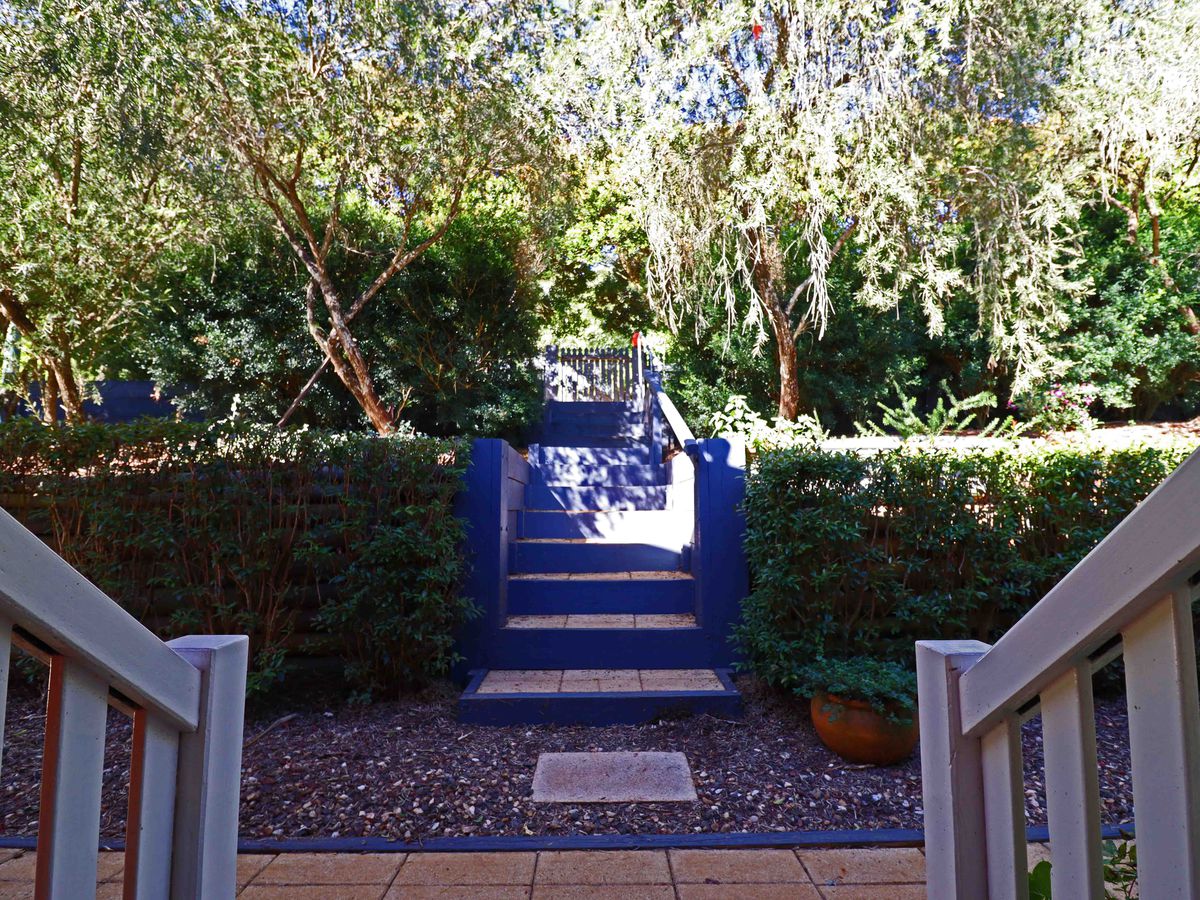 25 TWELFTH AVENUE, Atherton