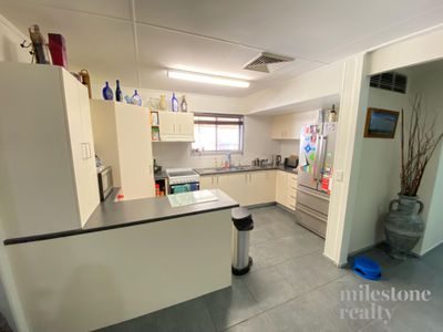 422 Hibiscus Street, Tom Price