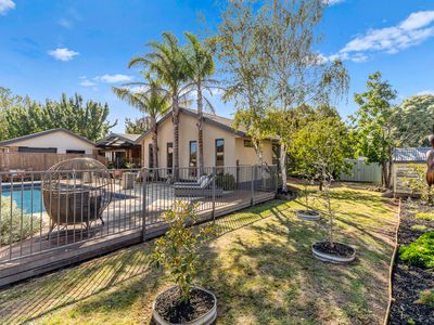10 Wyldwood Close, Somerville