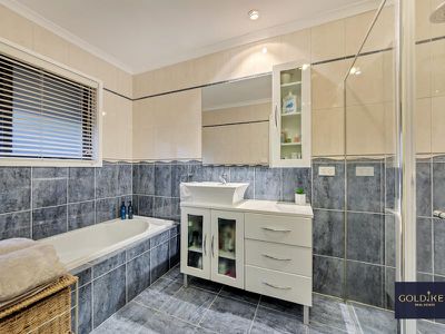 36 Cormorant Crescent, Werribee