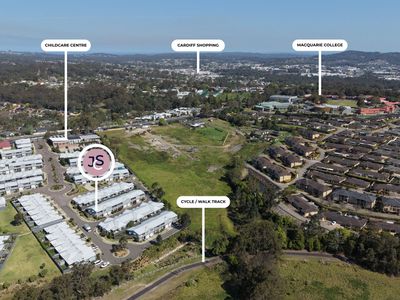 22 WATTLEBIRD CRESCENT, Elermore Vale