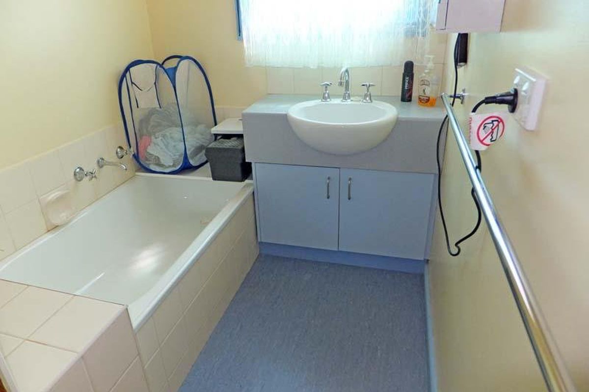 7 Day Street, Tongala