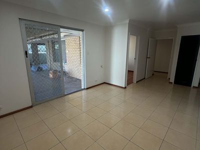 2 Abbott Way, Swan View