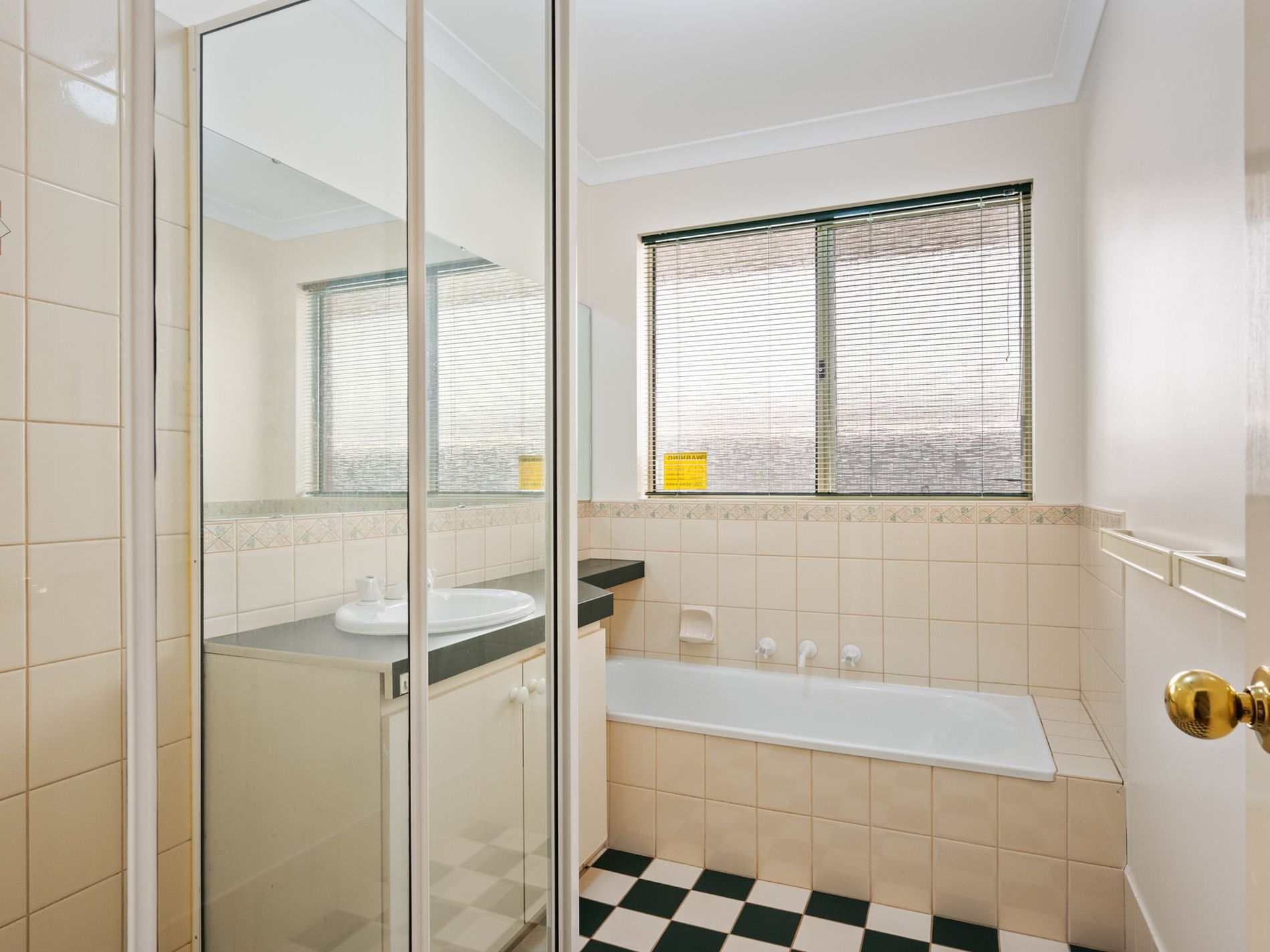 7 Holroyd Way, Boulder