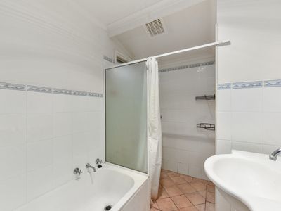 8 Mullins Street , Millicent