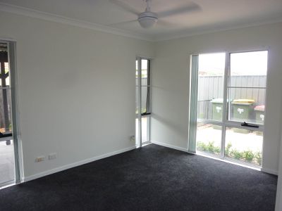 2 / 48 Kenrose Street, Forster