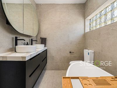 46 The Glen Road, Bardwell Valley