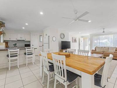 20 Karora Road, Beachmere