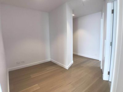 Lv 27 / 82 Hay Street , Haymarket
