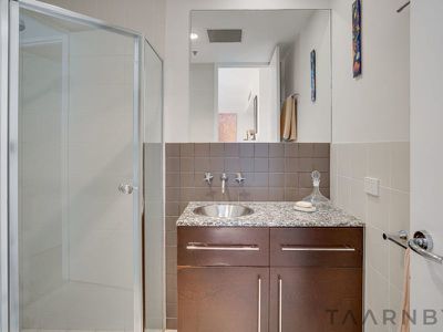 702 / 61 Hindmarsh Square, Adelaide