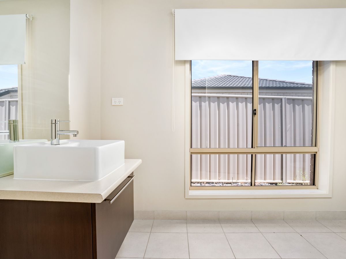 5 MACKEY STREET, Wodonga sellbuyrent