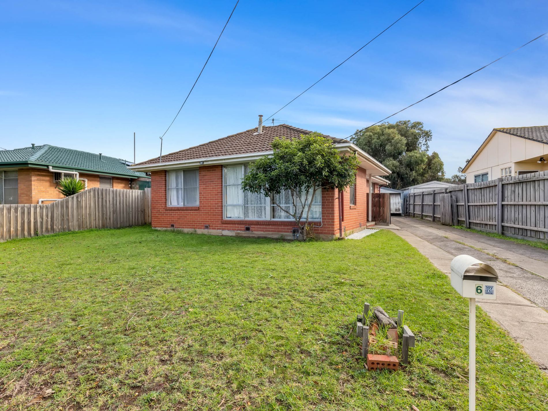 6 Snowden Street, Laverton