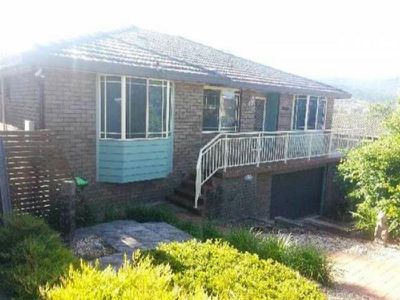 8 White Place, Figtree