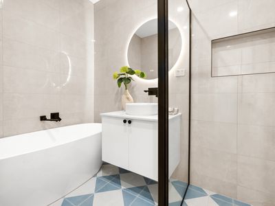 15 Pursuit Street, Mambourin