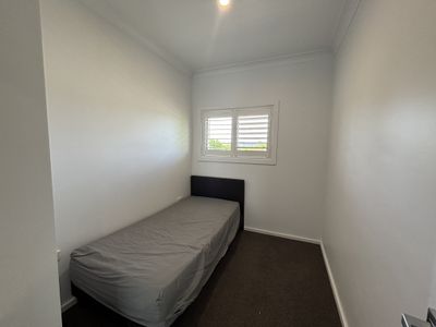 1 / 729 Jones Street, Albury
