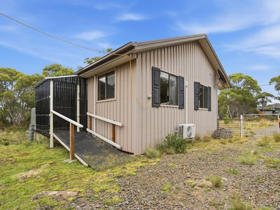 28 Jones Road, Miena