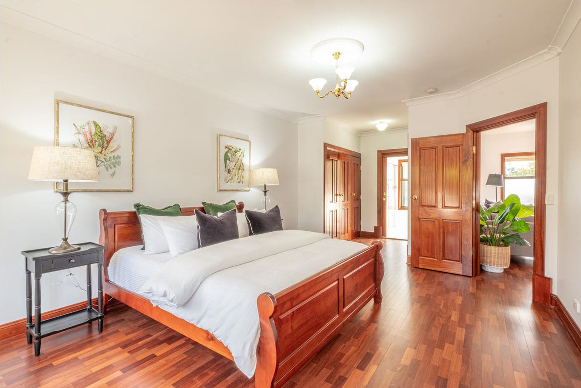 47 Monmouth Road, Westbourne Park