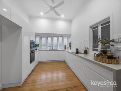 11 Kenilworth Avenue, Hyde Park