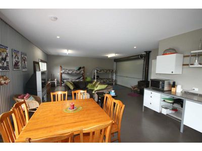 22 Limousin Drive, Lochiel