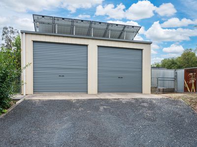 12 MCEVOY LANE, Yackandandah