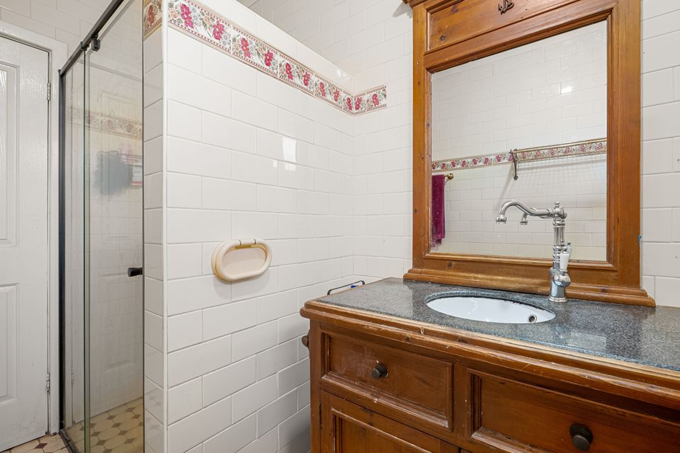 135 Safety Bay Road, Shoalwater