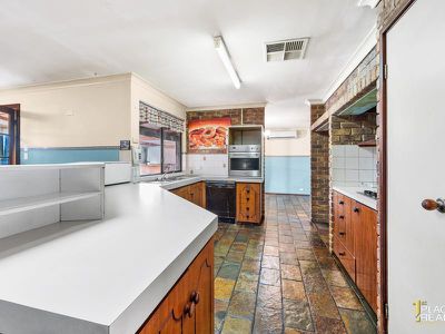65 Foster St, Collie