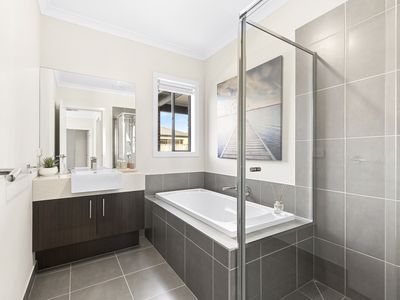 24 Winterfell Road, Charlemont