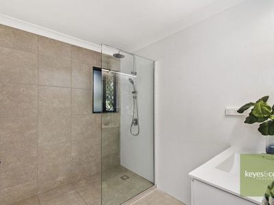58 Sea Eagle Circuit, Douglas