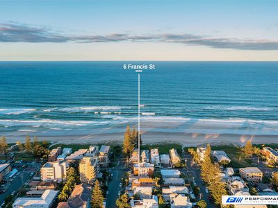 2 / 6 Francis Street, Mermaid Beach