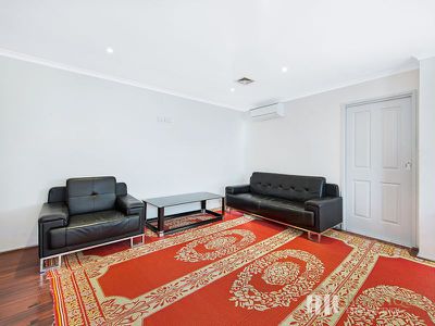 1 / 18 Third Avenue, Dandenong North