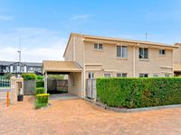 1 / 15 Magellan Road, Springwood