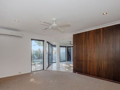 30 Burrows Street, Biggera Waters