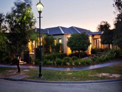 4 Elwood Drive, Bendigo