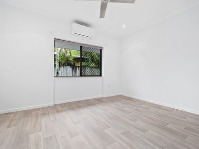 6 Walnut Street, Holloways Beach