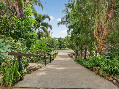 11 Bull Crescent, Bowen