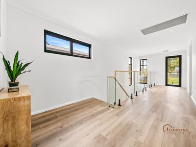 8A Castlereagh Close, Willetton