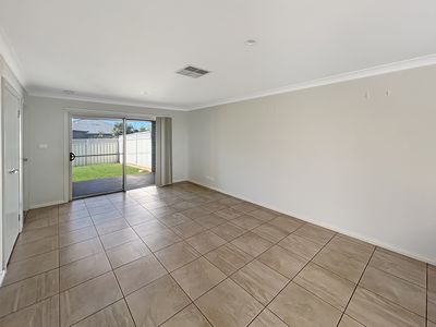 62 Champagne Drive, Dubbo