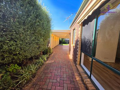 64 Edwards Road, Werribee