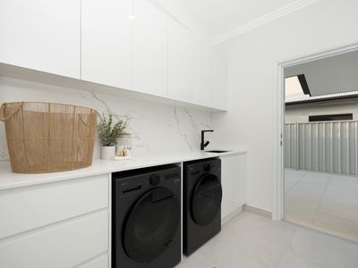 8 Waterbury Terrace, Idalia