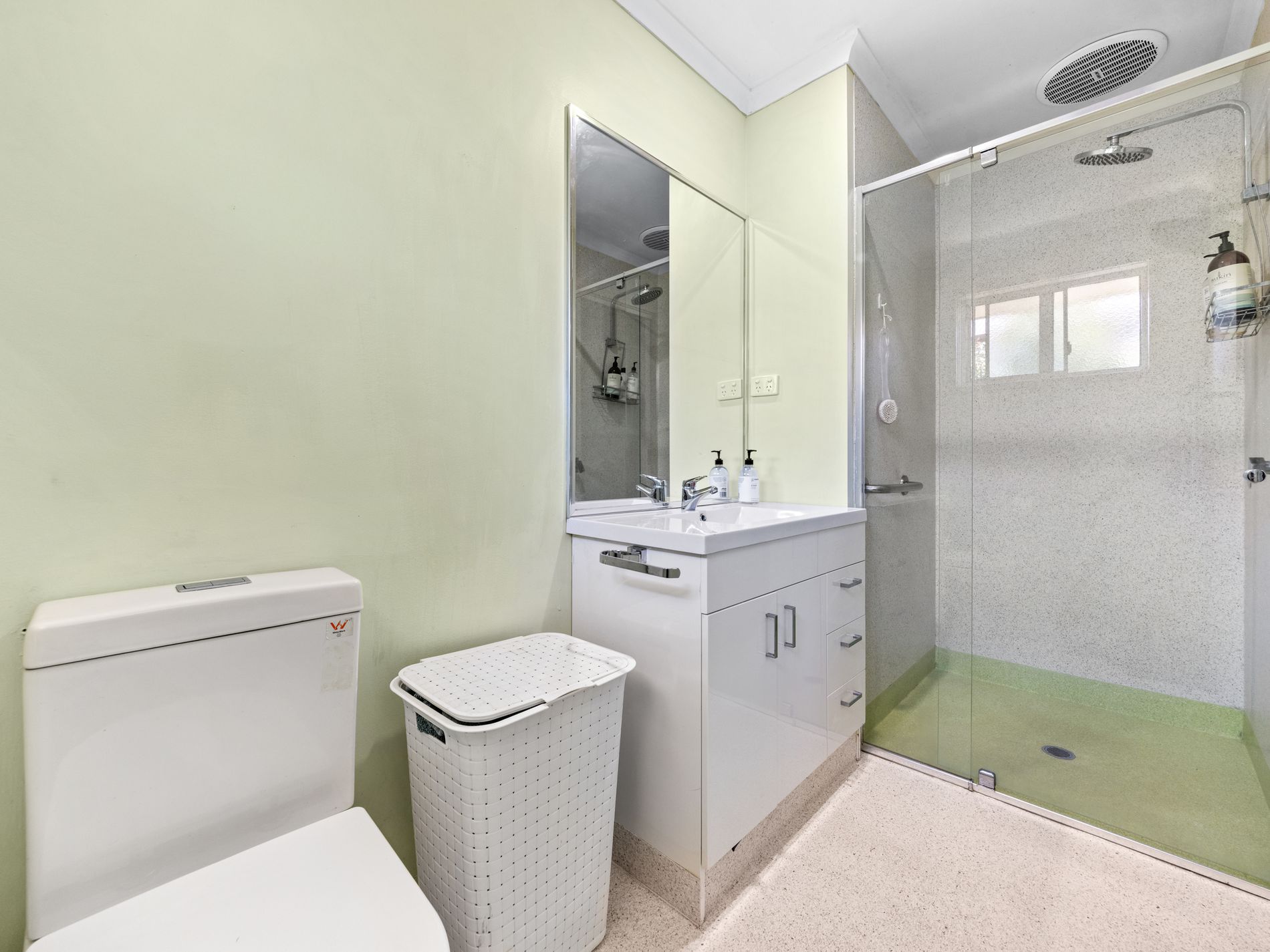 43 MacArthur Street, Sale