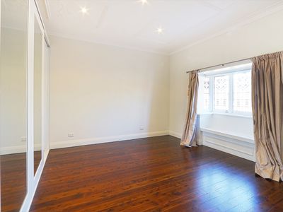 79 Minnamorra Avenue, Earlwood