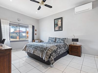 22 Bury Road, Guildford