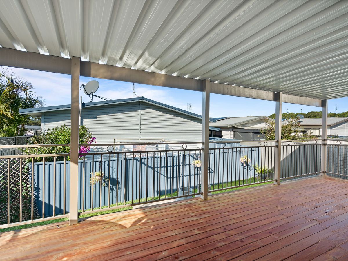 215 / 750 Pacific Highway, Lake Munmorah