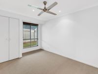 6 Santa Cruz Boulevard, Clear Island Waters
