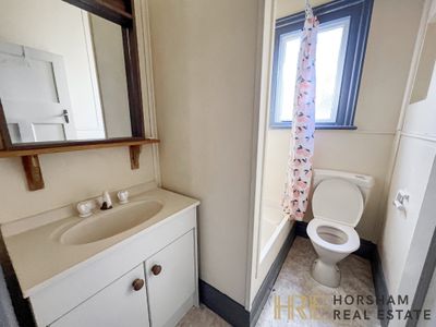 28 Albert Street, Horsham