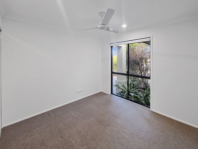 1 Gould Place, Pacific Pines