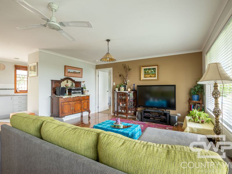 26 Quirk Street, Emmaville