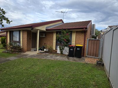 6 / 45 Pine Road, Casula