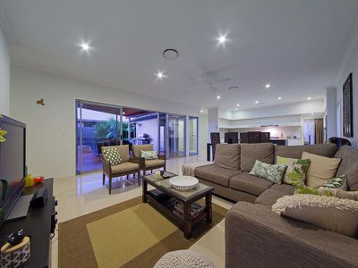 26 Esk Cr, Wakerley
