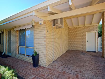 6/27 Scalby Street, Scarborough
